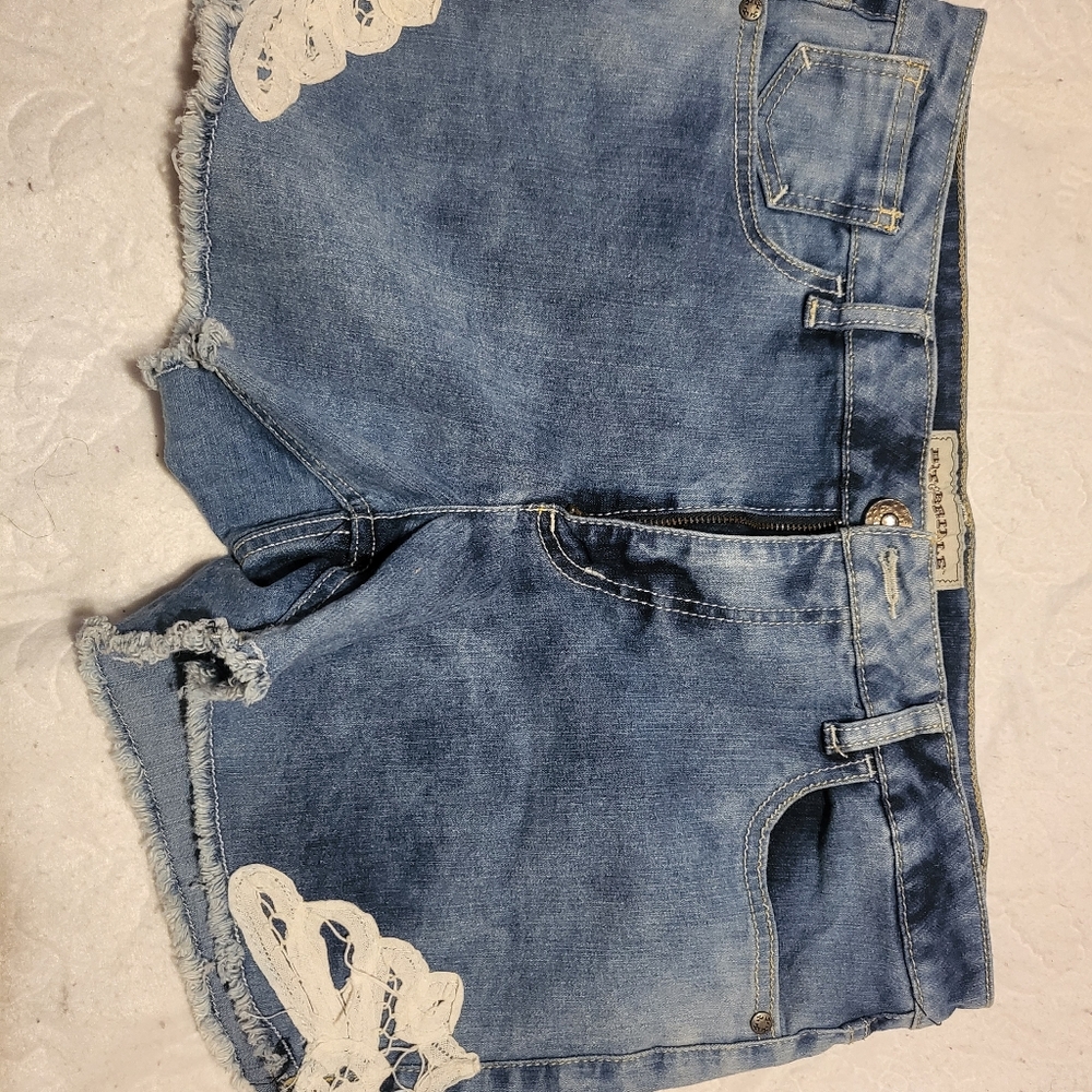 Lace side shorts